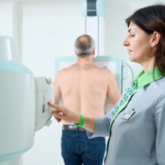 Скринінгові обстеження для чоловіків старше 50 років: амбулаторна цистоскопія